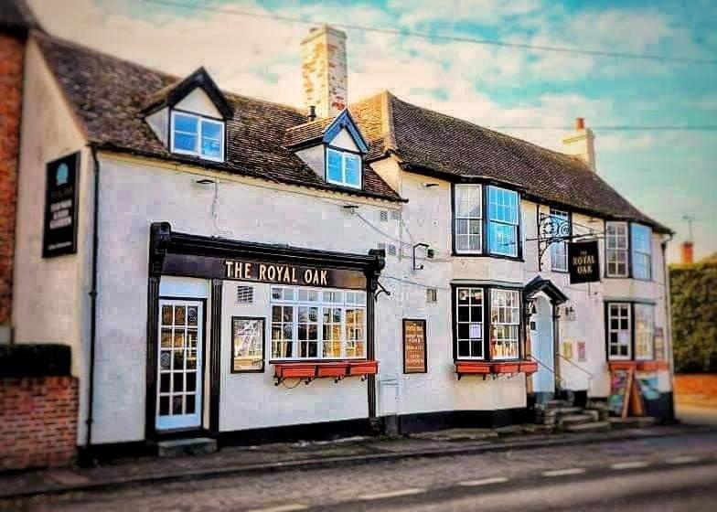 The Royal Oak Hotel Bredon Exterior photo